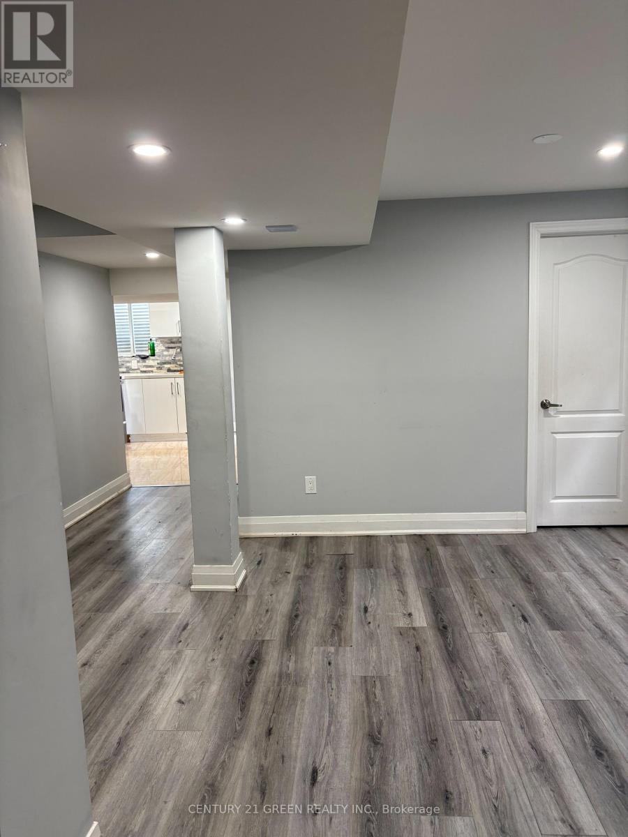 Basement - 52 Moffatt Avenue, Brampton (fletcher's West)
