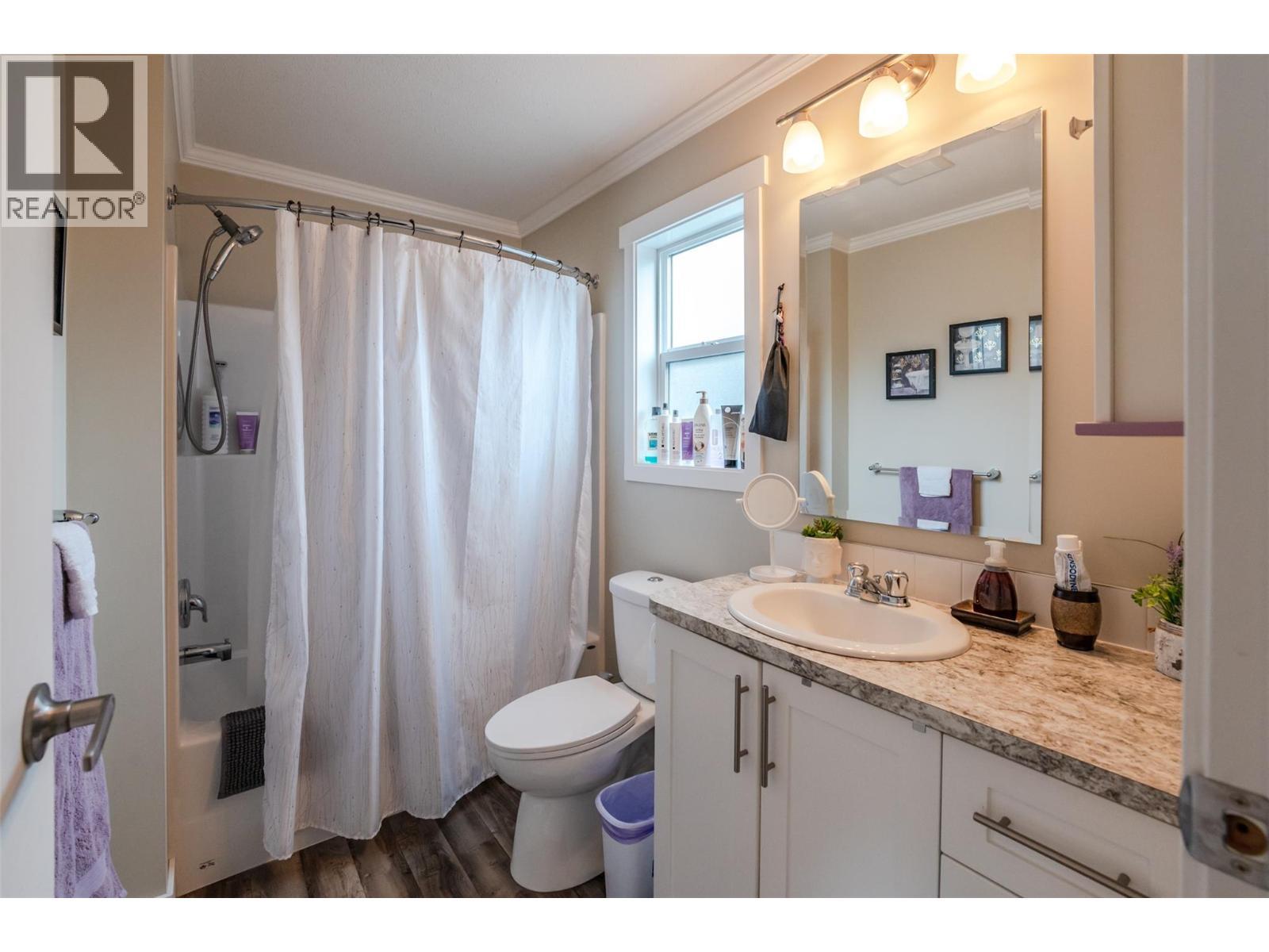 8598 Hwy 97 Unit# 102. Oliver, British Columbia