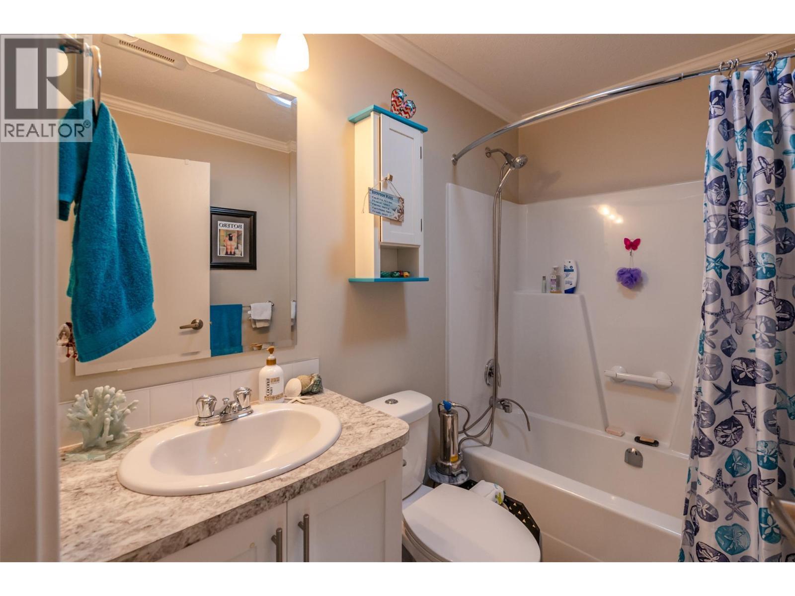 8598 Hwy 97 Unit# 102. Oliver, British Columbia