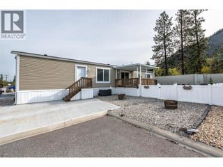 8598 Hwy 97 Unit# 102. Oliver, British Columbia