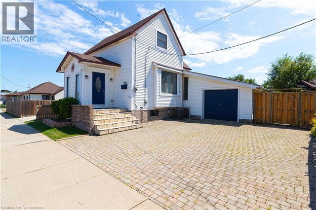 704 Roxborough Avenue, Hamilton