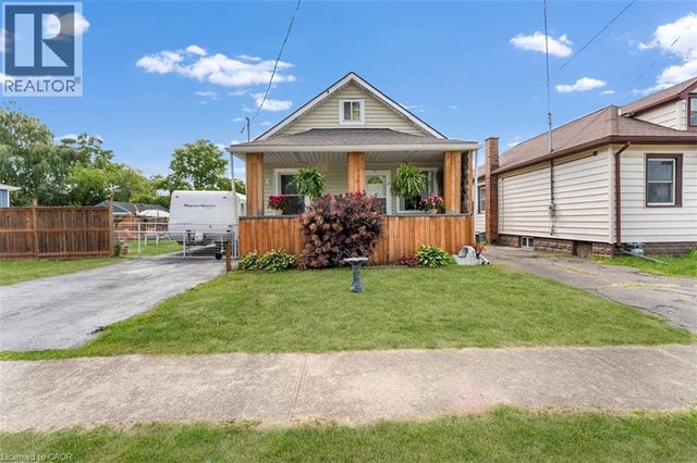 416 Deere Street, Welland