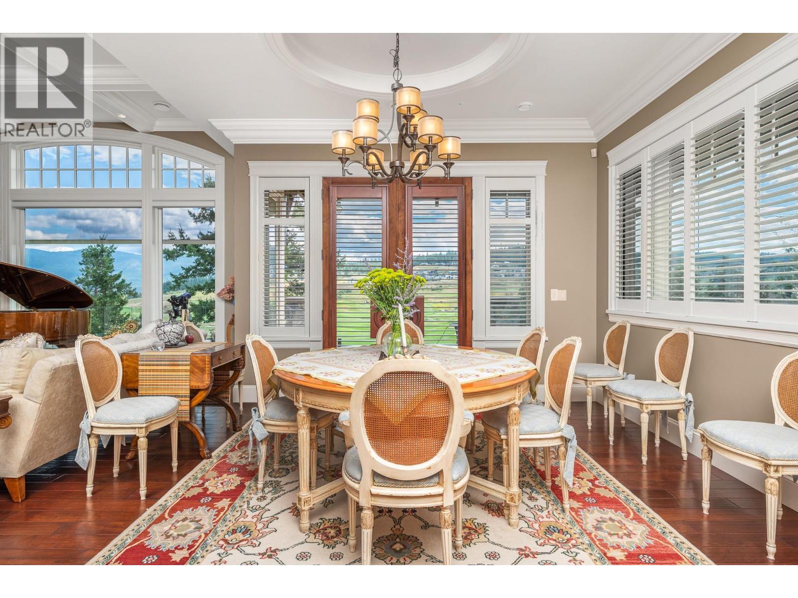 602 Falcon Point Way. Vernon, British Columbia