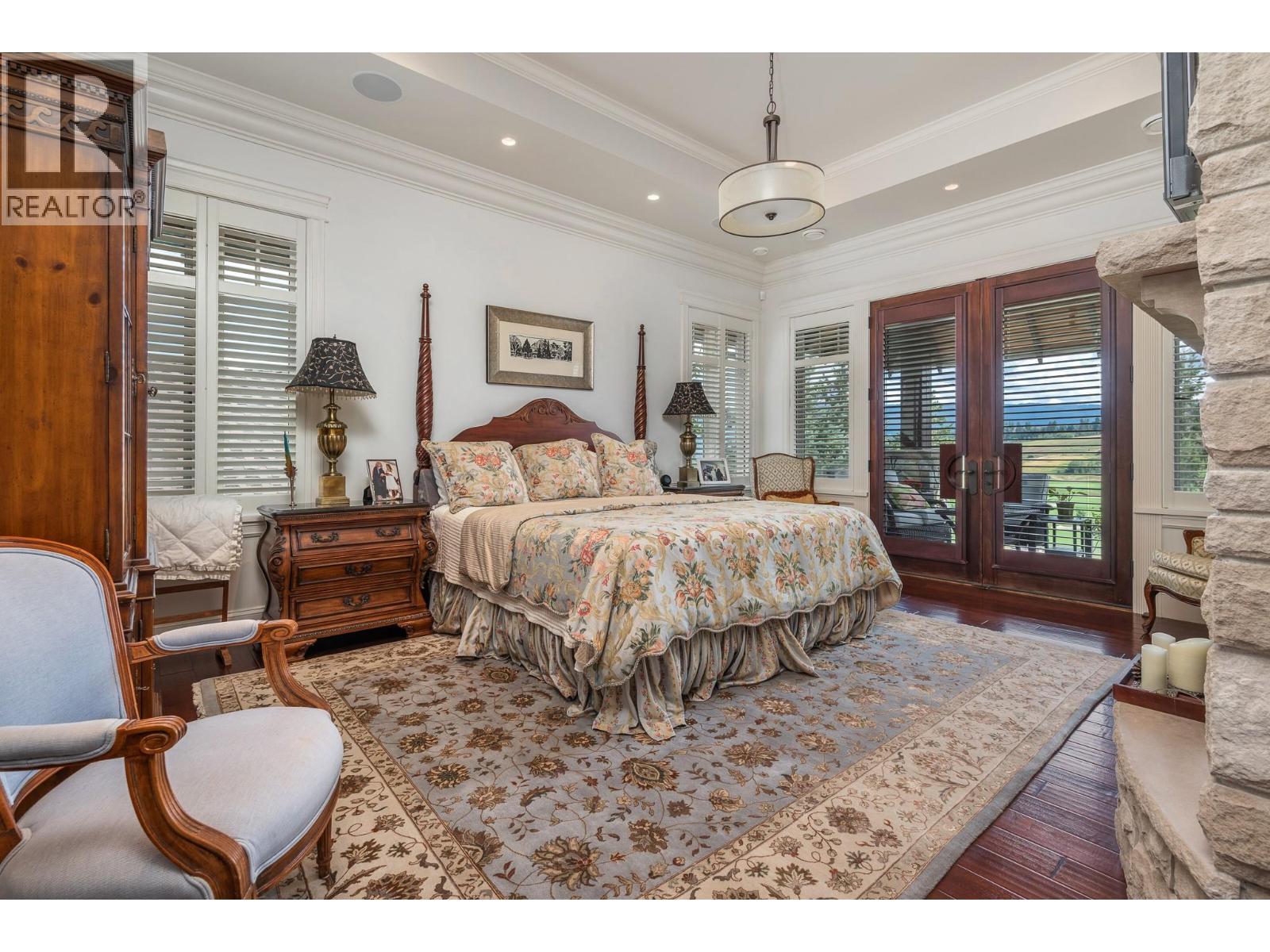 602 Falcon Point Way. Vernon, British Columbia