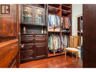 602 Falcon Point Way. Vernon, British Columbia