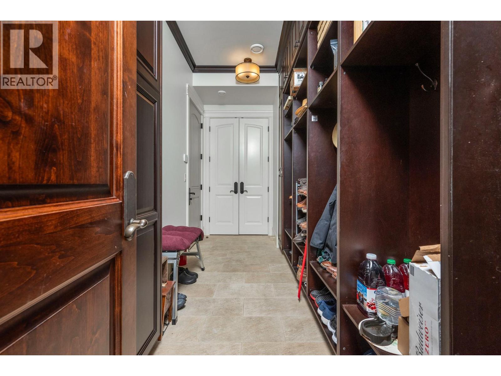 602 Falcon Point Way. Vernon, British Columbia