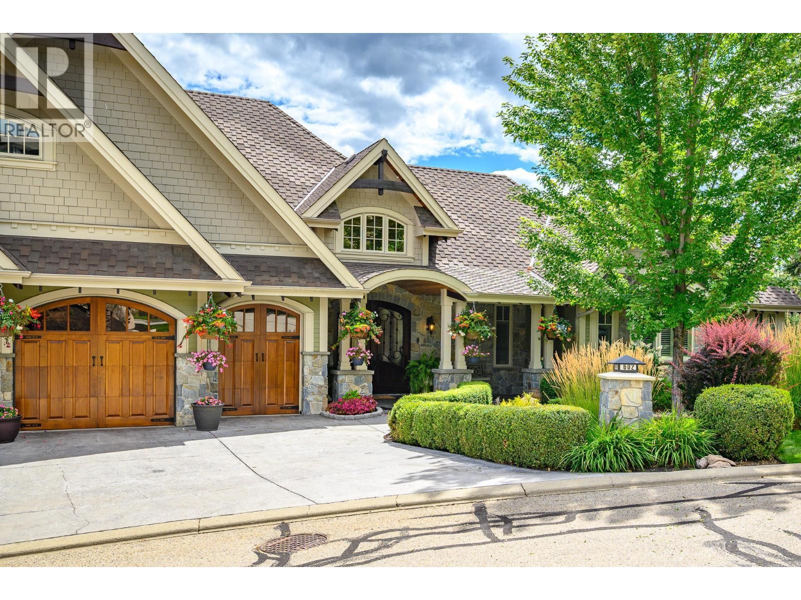 602 Falcon Point Way. Vernon, British Columbia