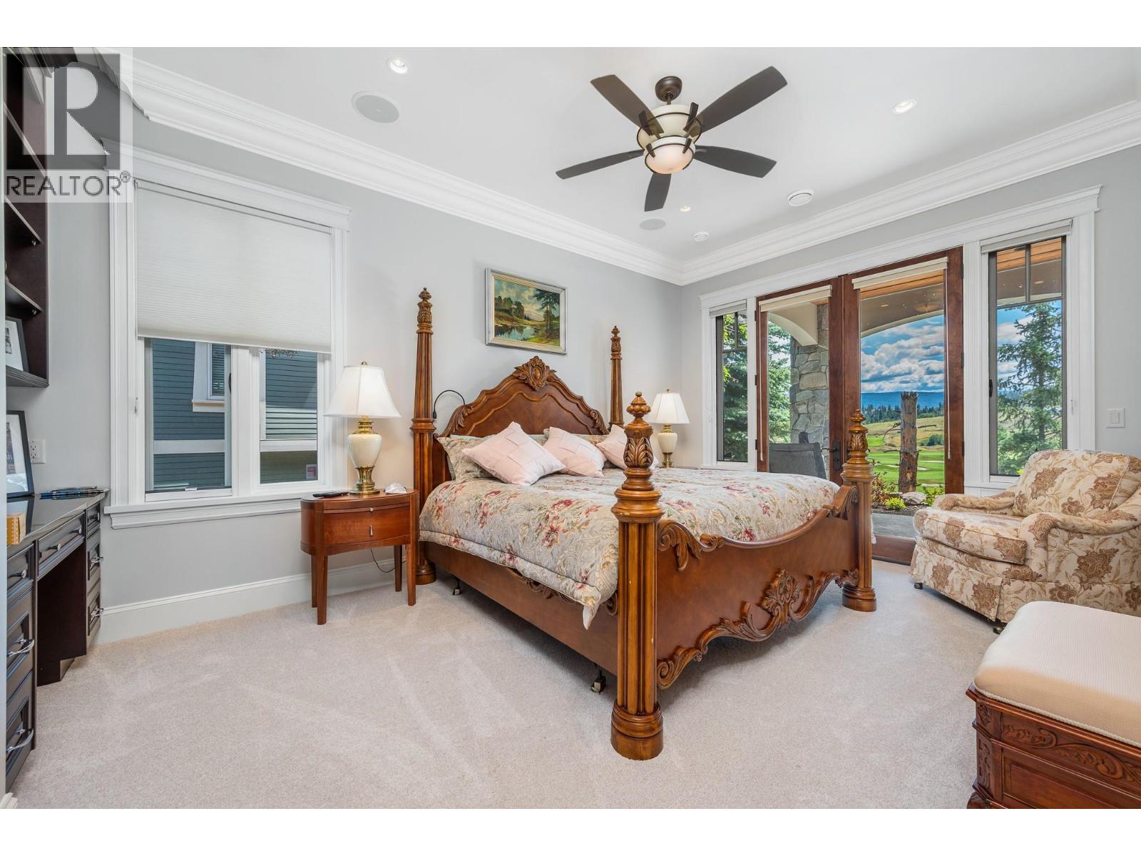 602 Falcon Point Way. Vernon, British Columbia