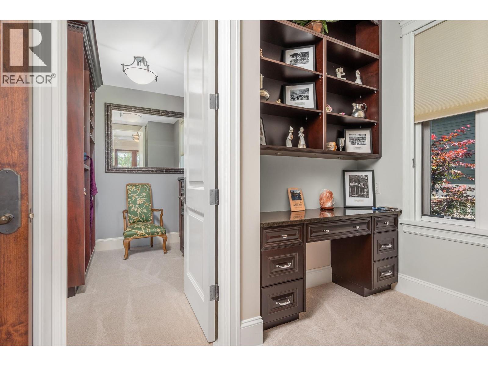 602 Falcon Point Way. Vernon, British Columbia