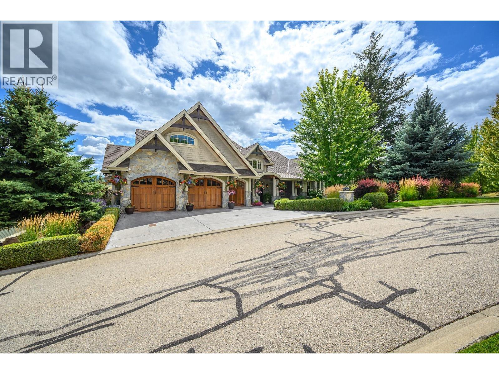 602 Falcon Point Way. Vernon, British Columbia