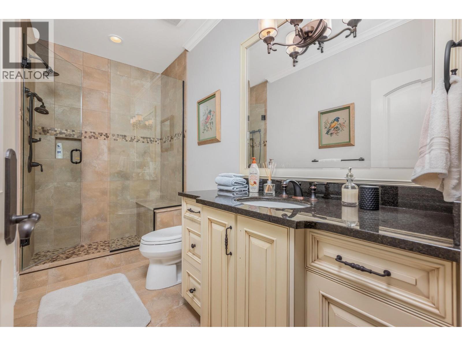 602 Falcon Point Way. Vernon, British Columbia