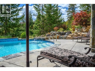 602 Falcon Point Way. Vernon, British Columbia