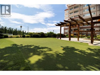 1966 Durnin Road Unit# 801. Kelowna, British Columbia