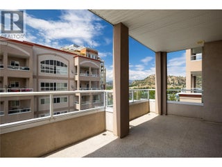 1966 Durnin Road Unit# 801. Kelowna, British Columbia