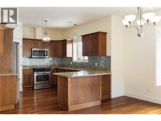 1966 Durnin Road Unit# 801. Kelowna, British Columbia