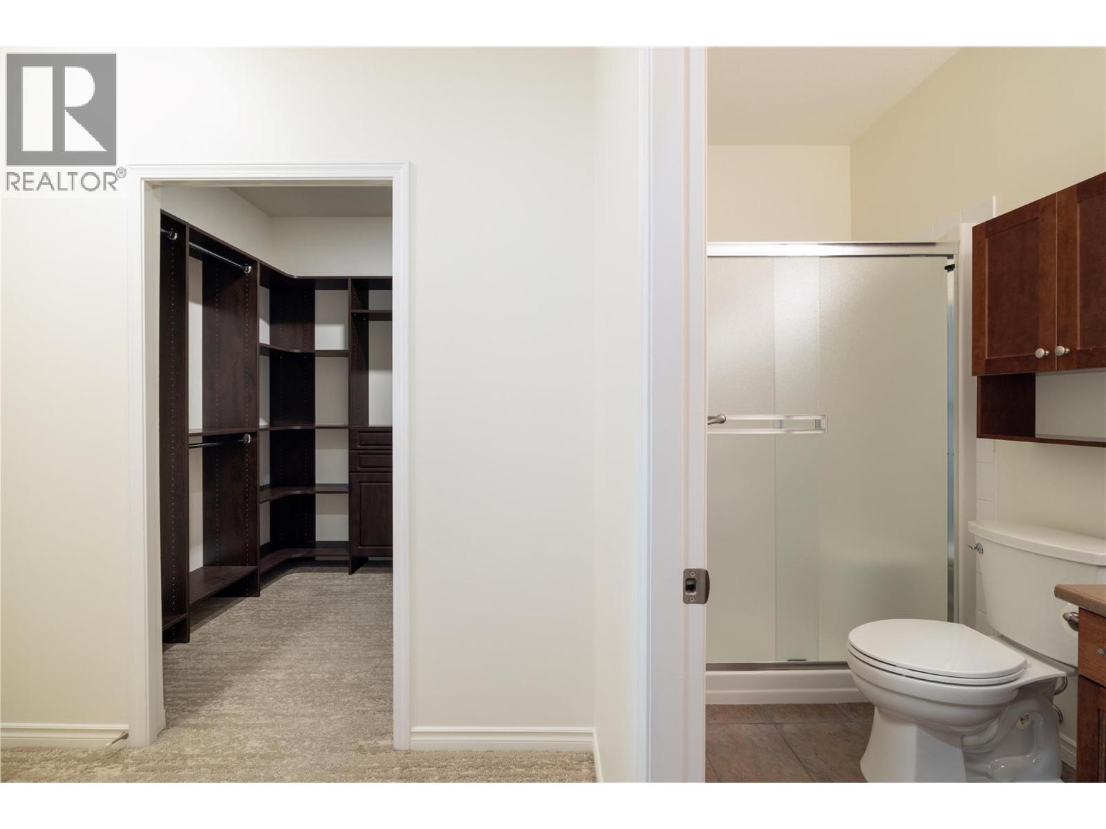 1966 Durnin Road Unit# 801. Kelowna, British Columbia