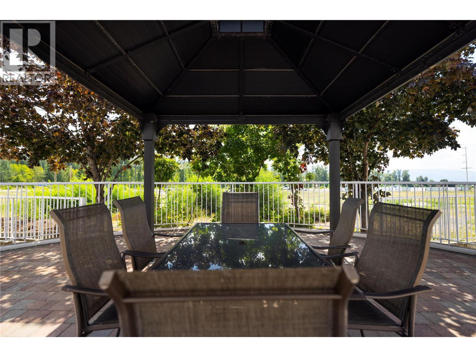 1966 Durnin Road Unit# 801. Kelowna, British Columbia