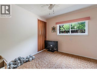 6514 Hollow Street. Oliver, British Columbia