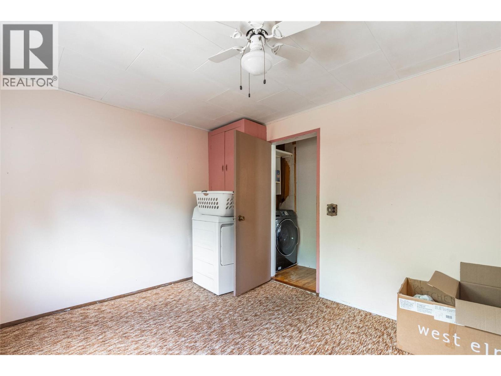 6514 Hollow Street. Oliver, British Columbia