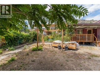 6514 Hollow Street. Oliver, British Columbia