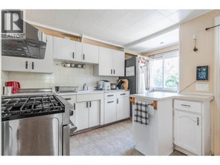 6514 Hollow Street. Oliver, British Columbia