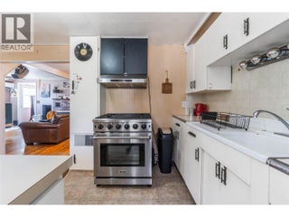 6514 Hollow Street. Oliver, British Columbia