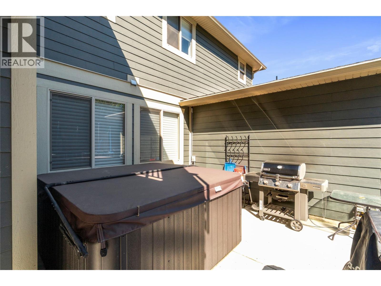 1180 Shuswap Street Se. Salmon Arm, British Columbia