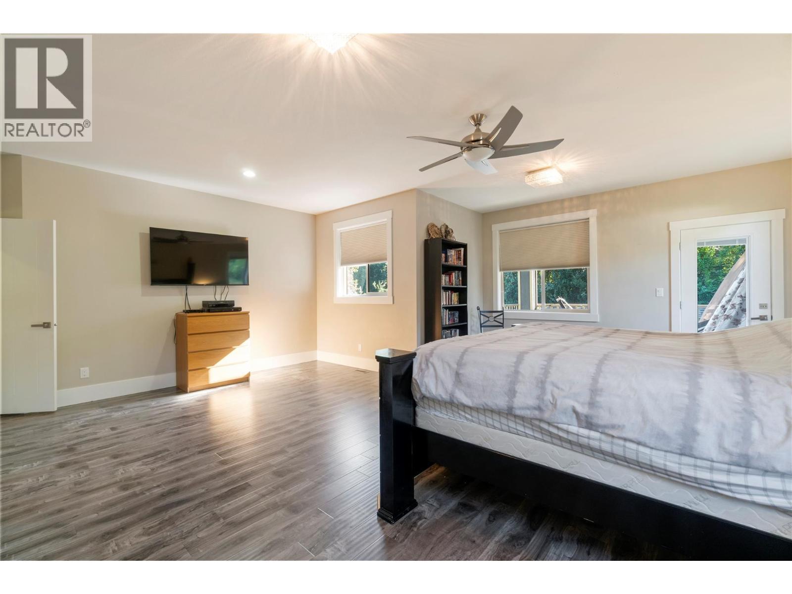 1180 Shuswap Street Se. Salmon Arm, British Columbia