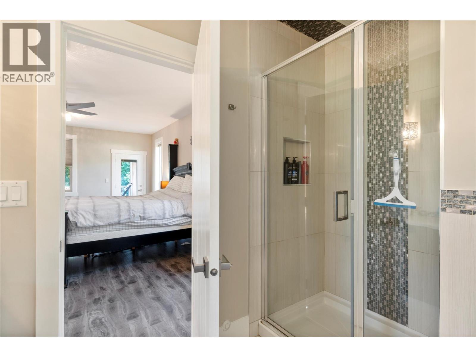 1180 Shuswap Street Se. Salmon Arm, British Columbia