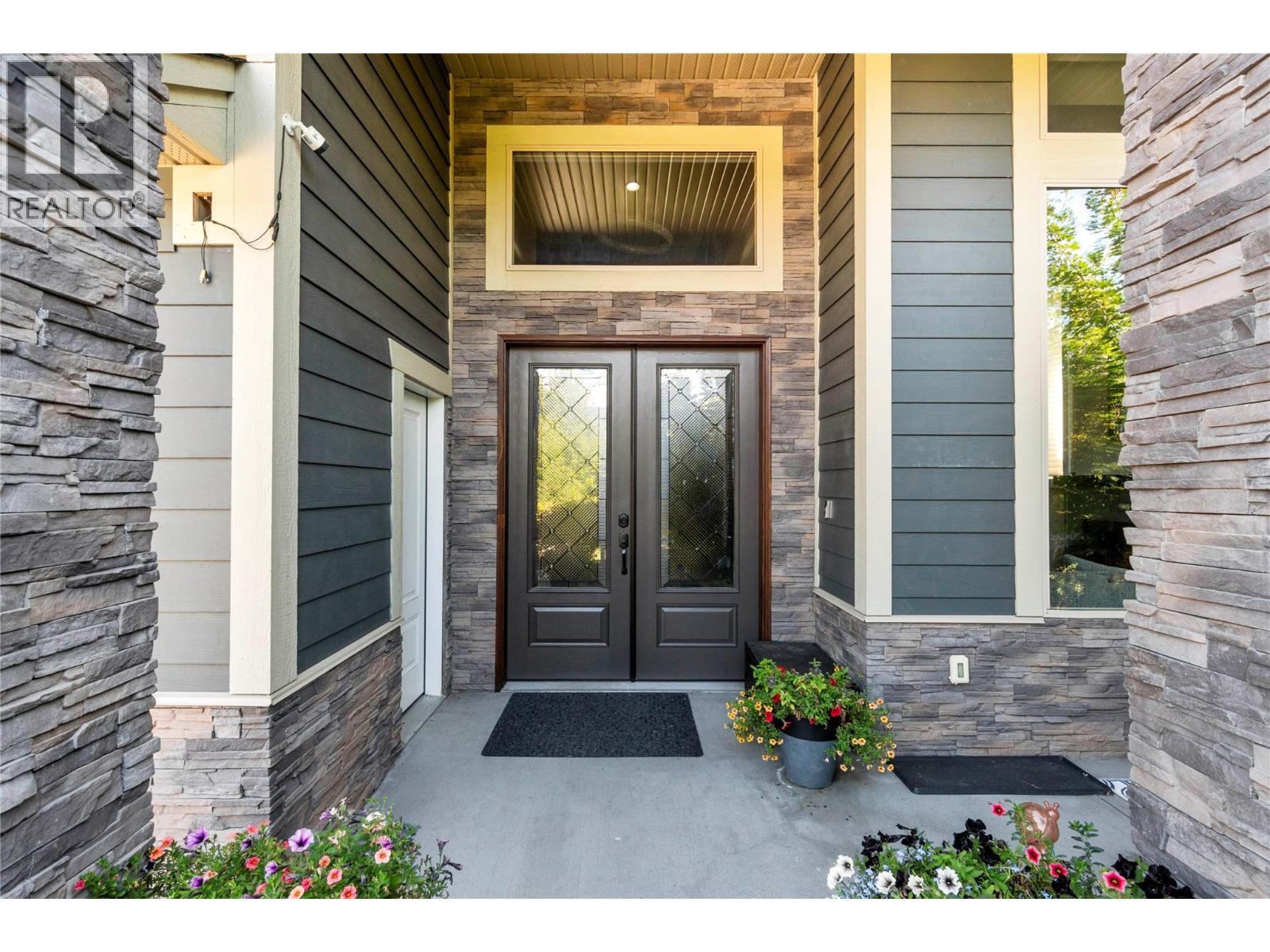 1180 Shuswap Street Se. Salmon Arm, British Columbia