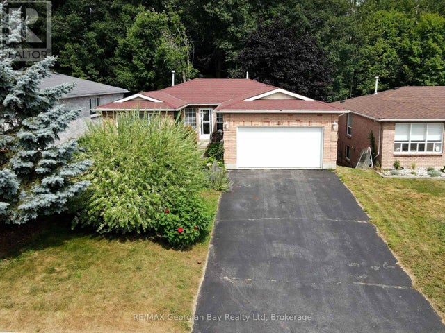 1057 Dina Crescent, Midland