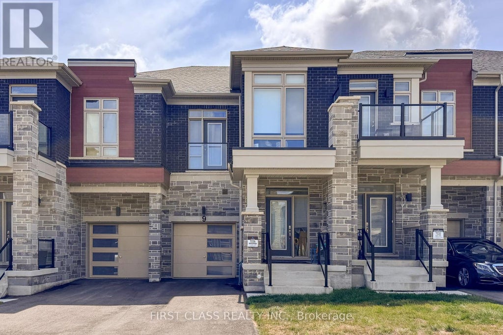 9 Schmeltzer Crescent, Richmond Hill