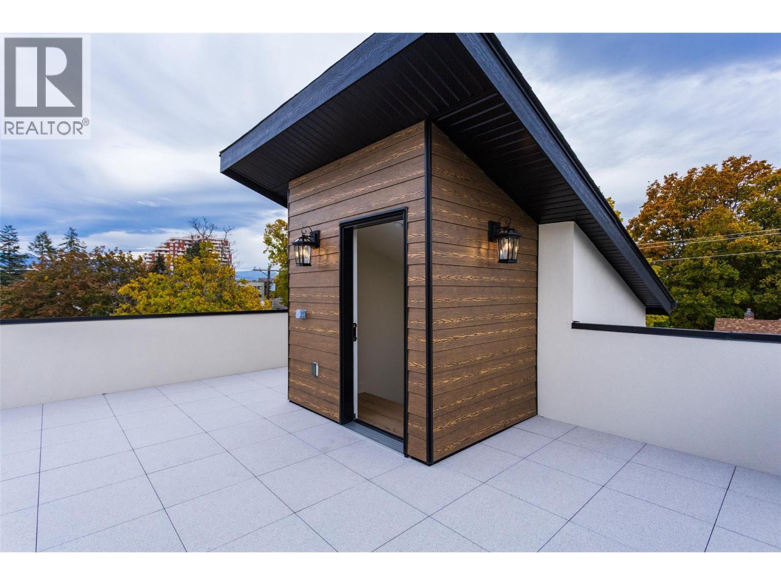 970 Lawson Avenue Unit# 2 Lot# 12. Kelowna, British Columbia