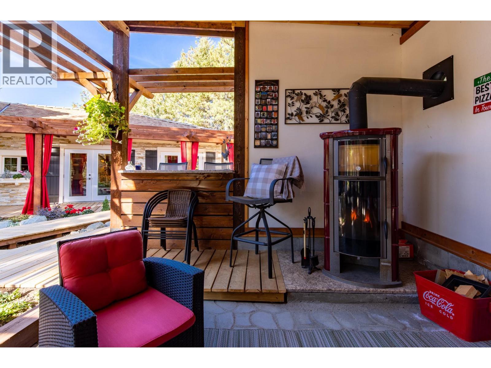 205 Peregrine Court. Osoyoos, British Columbia