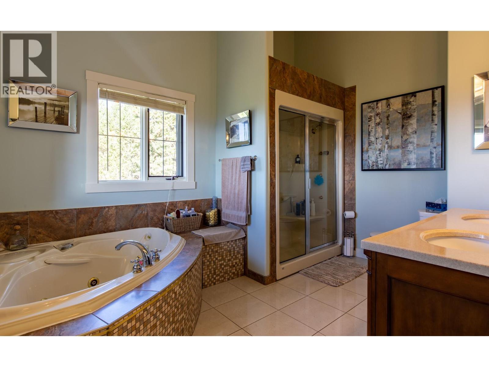 205 Peregrine Court. Osoyoos, British Columbia