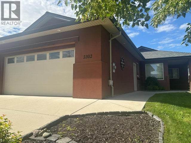 2302 Pine Vista Place, West Kelowna