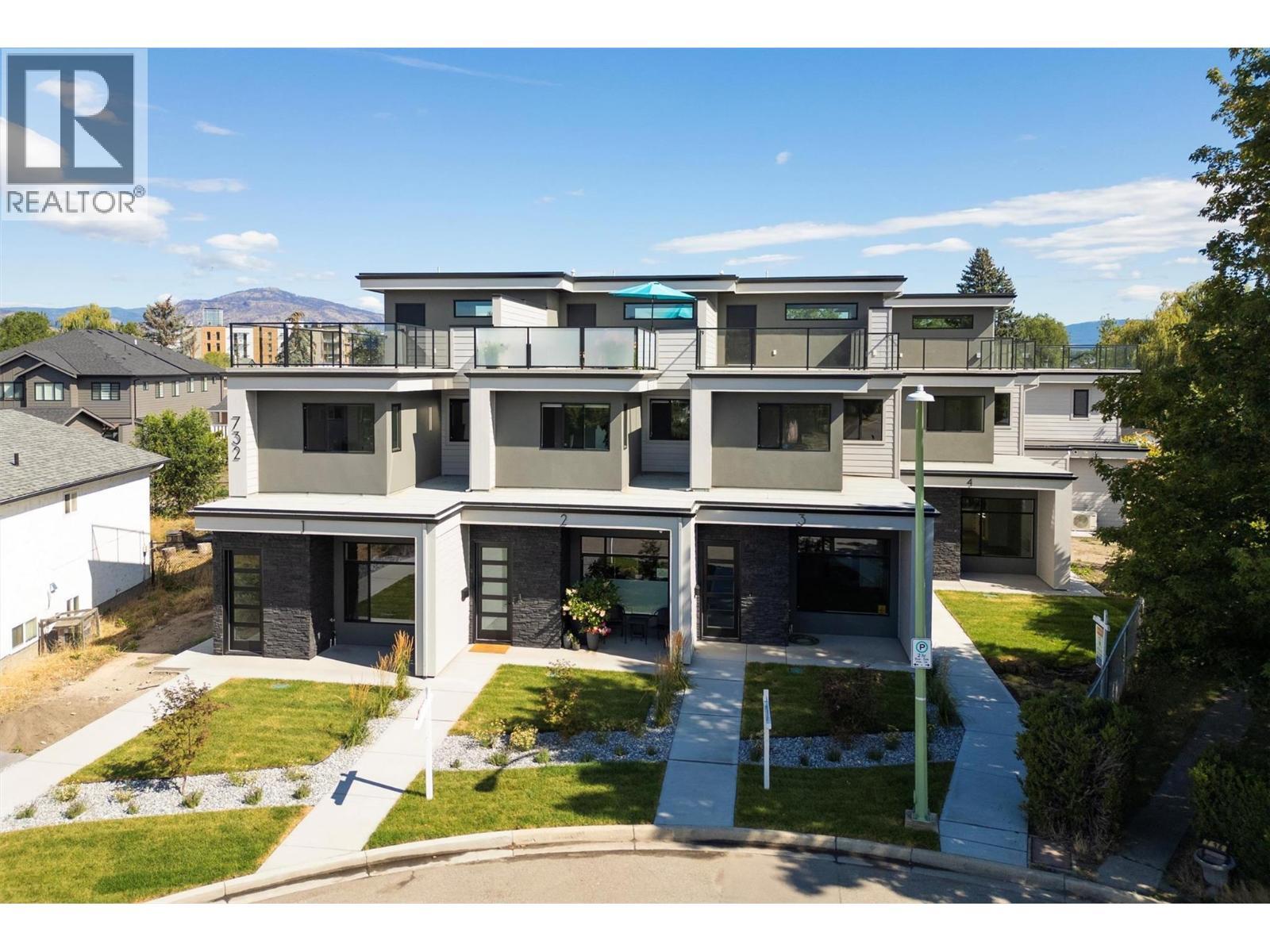 732 Coopland Crescent Unit# 4. Kelowna, British Columbia