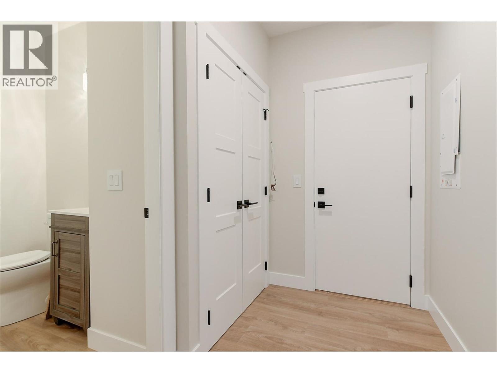 732 Coopland Crescent Unit# 4. Kelowna, British Columbia