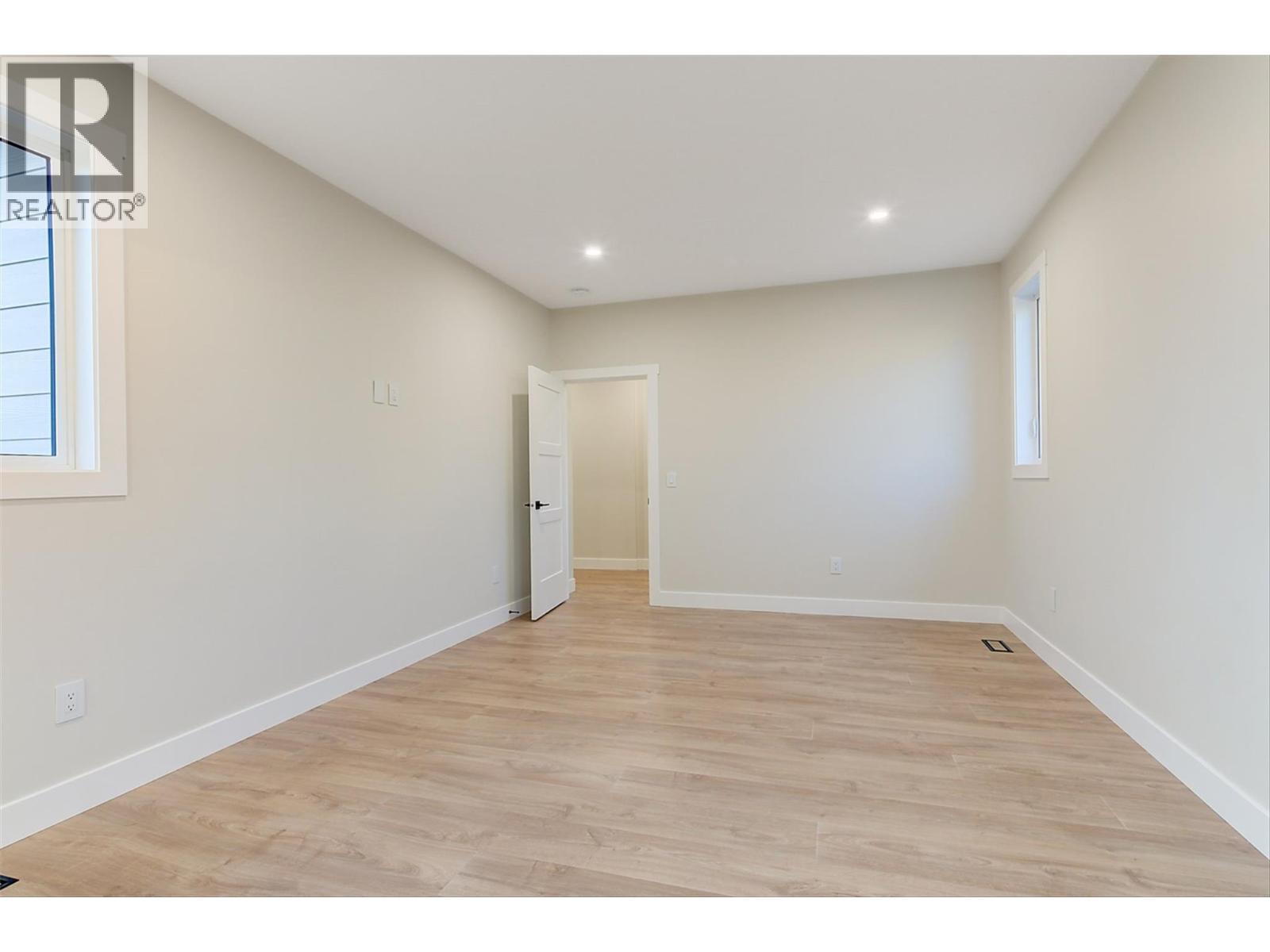 732 Coopland Crescent Unit# 4. Kelowna, British Columbia