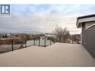 732 Coopland Crescent Unit# 4. Kelowna, British Columbia