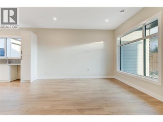 732 Coopland Crescent Unit# 4. Kelowna, British Columbia