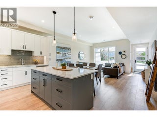 732 Coopland Crescent Unit# 1. Kelowna, British Columbia