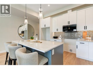 732 Coopland Crescent Unit# 1. Kelowna, British Columbia