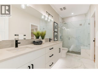 732 Coopland Crescent Unit# 1. Kelowna, British Columbia