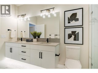 732 Coopland Crescent Unit# 1. Kelowna, British Columbia