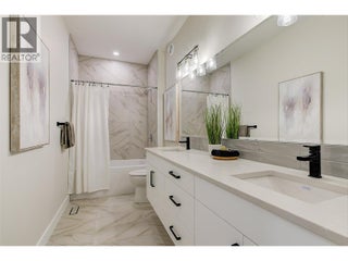 732 Coopland Crescent Unit# 1. Kelowna, British Columbia