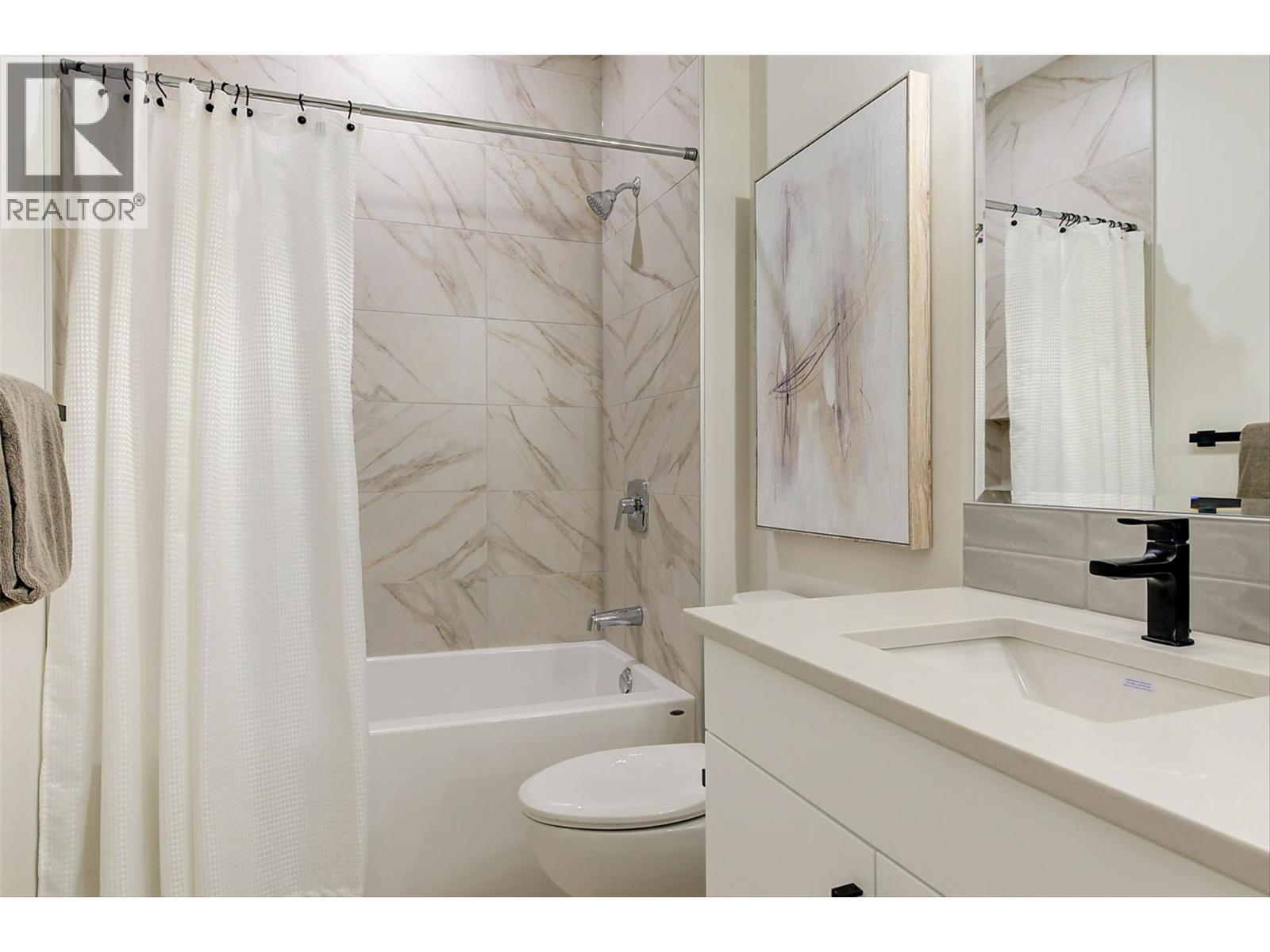 732 Coopland Crescent Unit# 1. Kelowna, British Columbia