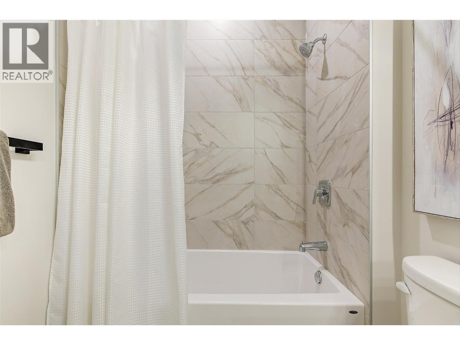 732 Coopland Crescent Unit# 1. Kelowna, British Columbia