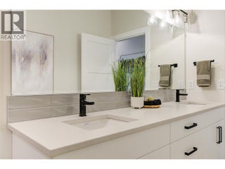 732 Coopland Crescent Unit# 1. Kelowna, British Columbia