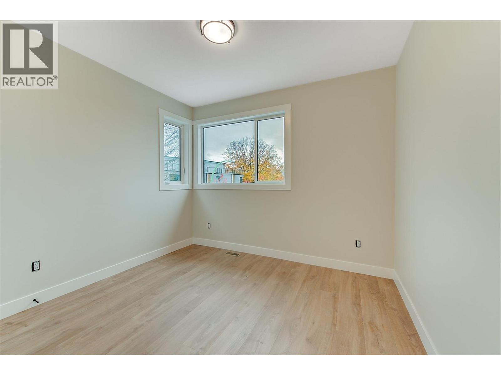 732 Coopland Crescent Unit# 1. Kelowna, British Columbia
